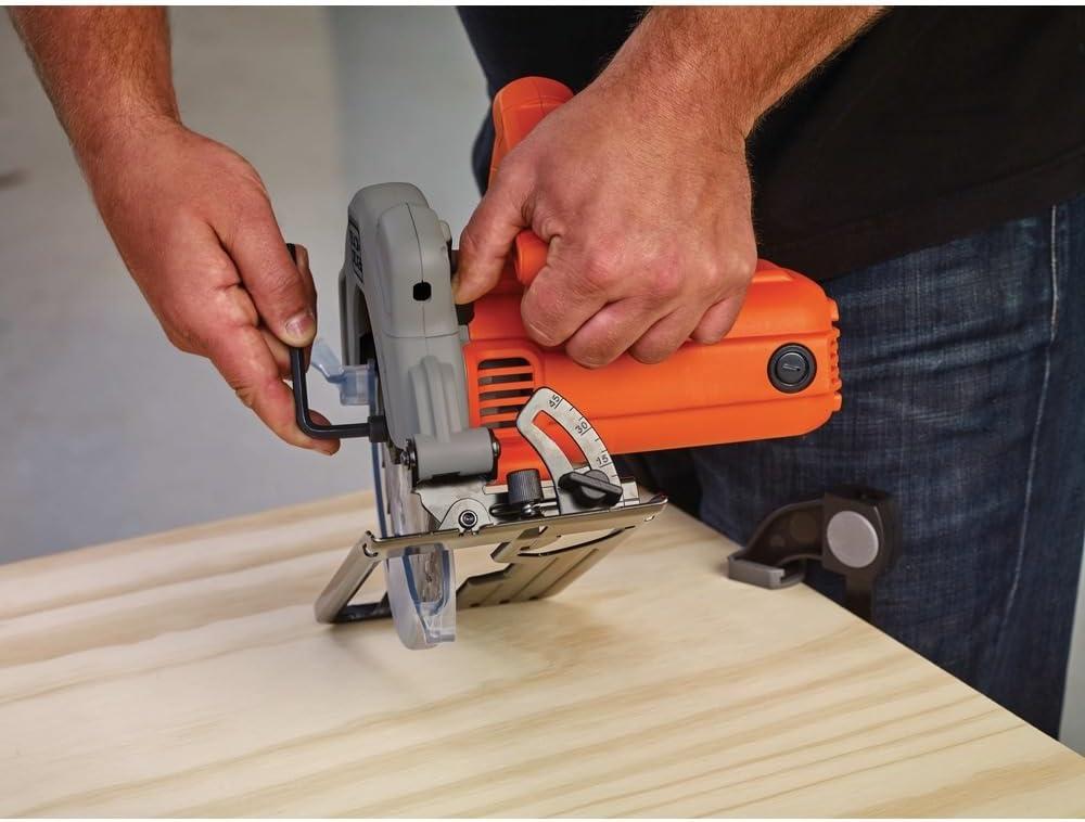imageBLACKDECKER 714Inch Circular Saw with Laser 13Amp BDECS300CSaw