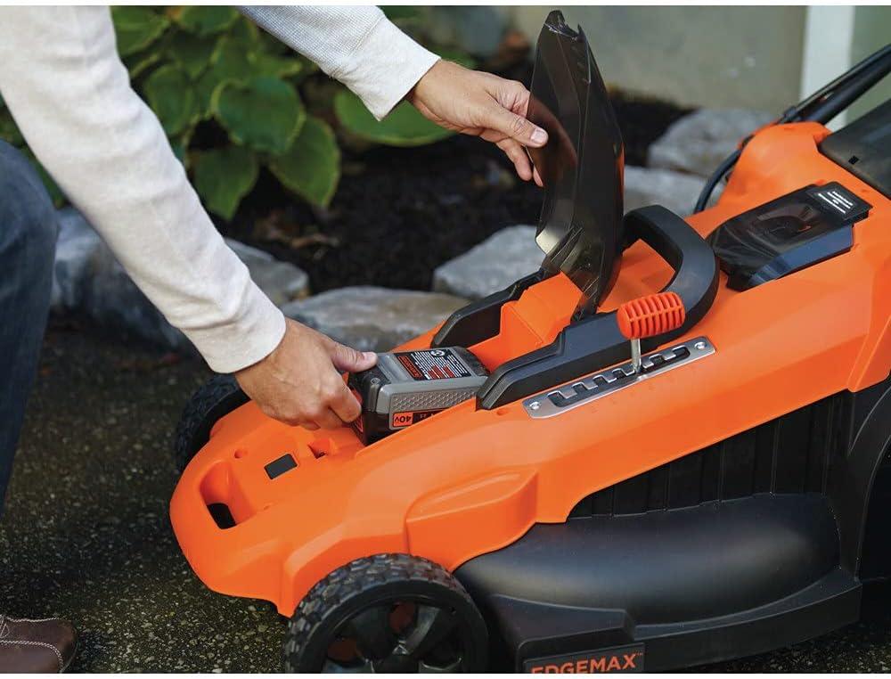 imageBLACKDECKER CM2043C Cordless Mower 2040V Cordless Mower Kit
