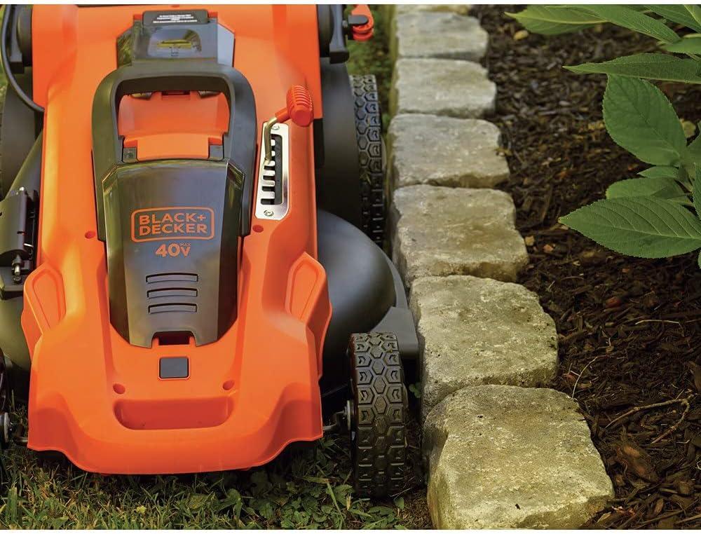 imageBLACKDECKER CM2043C Cordless Mower 2040V Cordless Mower Kit