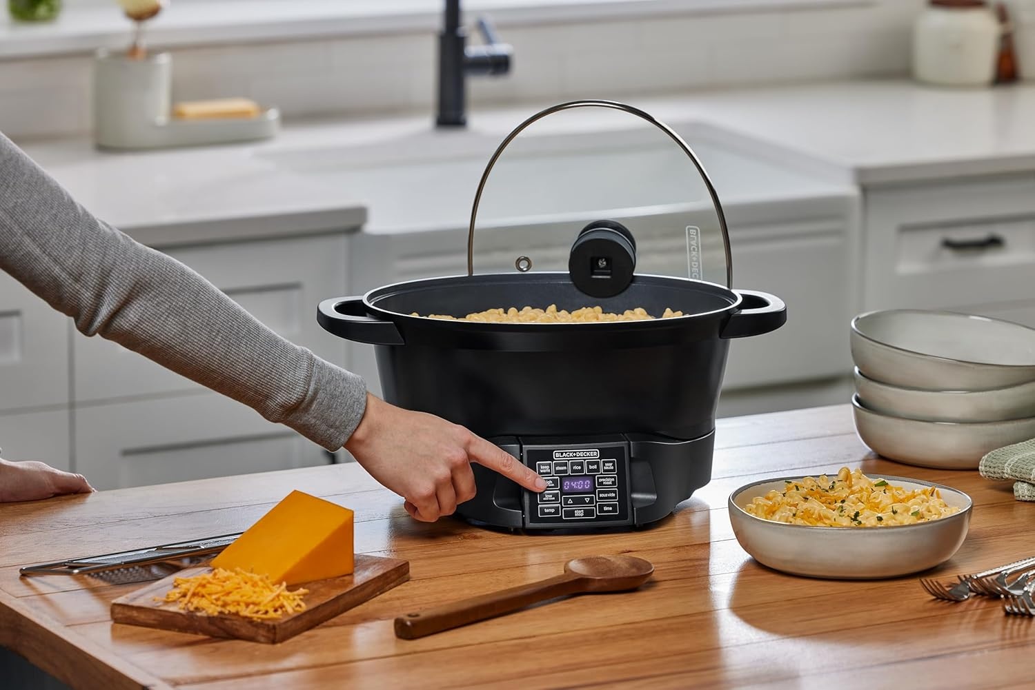 imageBLACKDECKER Digital Multicooker 7QT Family Size 7in1 Functions Neat N Clean Technology Slow Cook SteamBoil Precision Roast SearSaut Rice Sous Vide Keep Warm Ceramic Nonstick